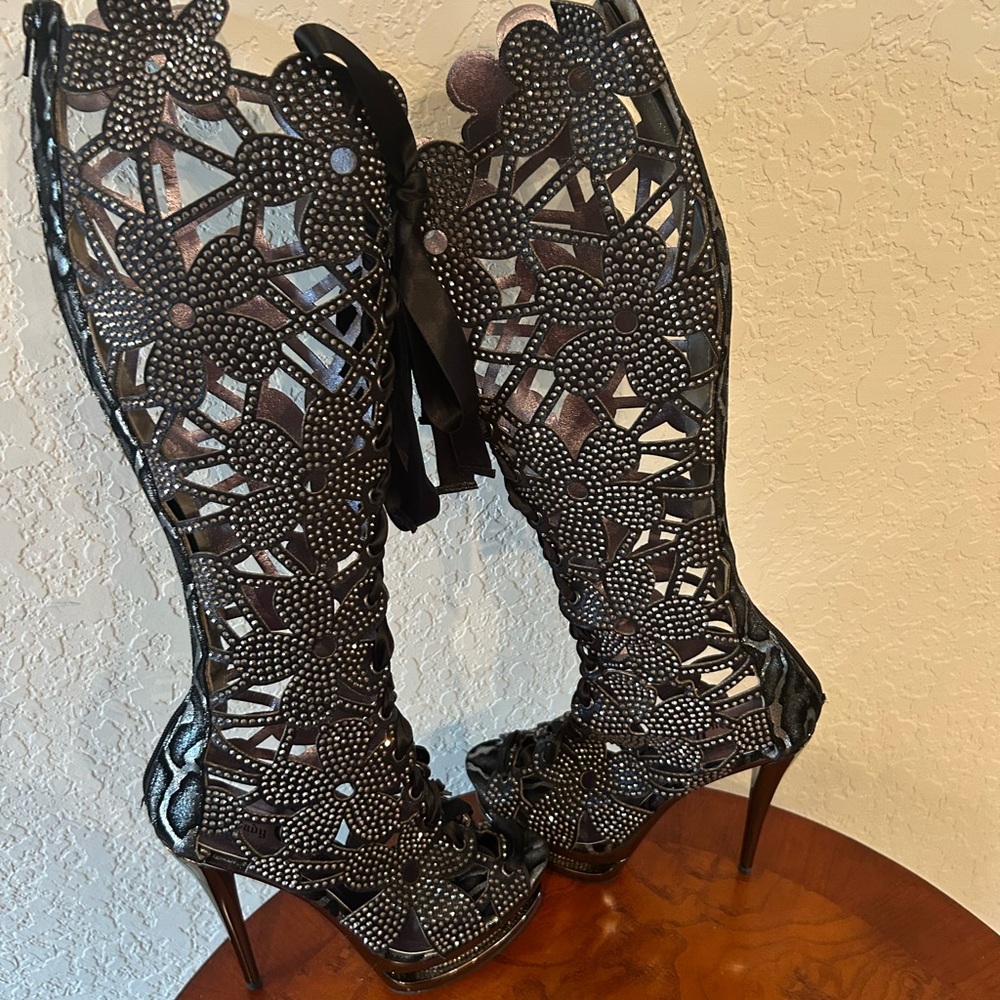 ❤️ Lady Couture sexy, Elegant Black Lace-Up Stiletto Boots with Bling’s.